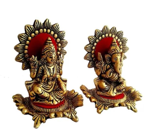 Laxmi Ganesh on Gol Kamal Plate Set - Image 3