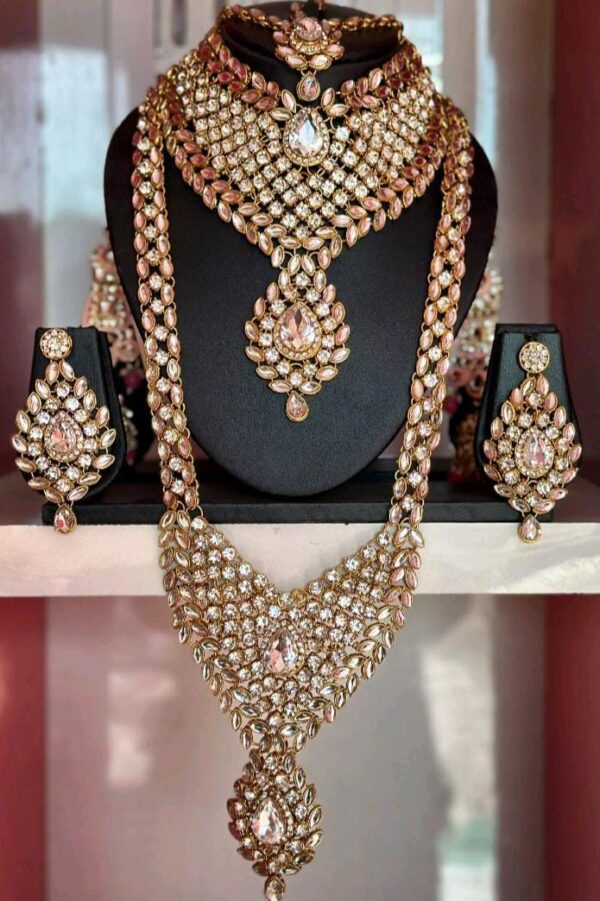 KUNDAN BRIDAL SET